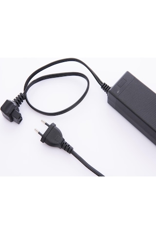 U-Frigo Oto Buzdolabı Adaptörü 220volt/12v 5A Dönüştürücü 60watt