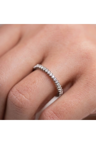 Gümüş Tek Sıra Zirkon Taşlı Tamtur Yüzük