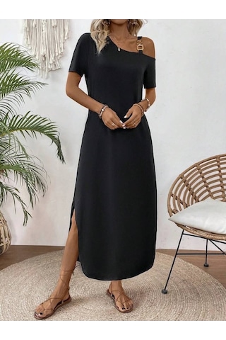 Kadın Tek Omuzdan Açık Toka Detaylı Yandan Yırtmaçlı Maksi Boy Viskon Elbise Siyah