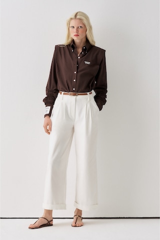 Sagaza Studio Ss6153 Kemerli Cep Detaylı Bol Pantolon Ekru