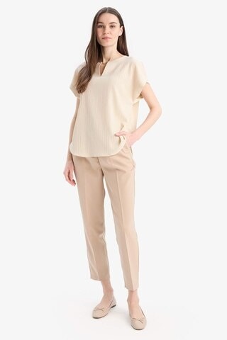 DeFacto Regular Fit Apaş Yaka Basic Düz Kısa Kollu Bluz E6586AX25SPBG722