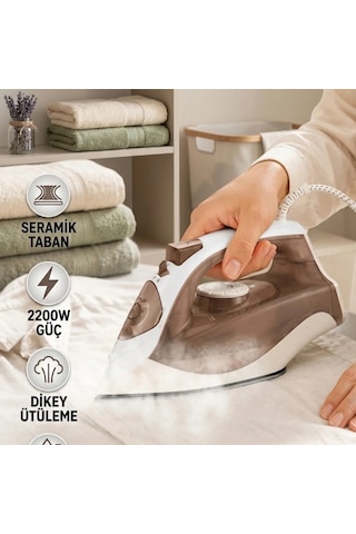 Kahverengi Buharlı Ütü 2200w Seramik Tabanlı Dikey Ütüleme 300 Ml Su Hazneli