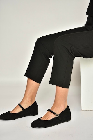 Fox Shoes Y250770702 Siyah Süet Alçak Dolgu Tabanlı Kadın Ayakkabı Siyah