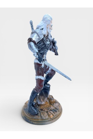 The Witcher Geralt Of Rivia 15 Cm Figür - Ak Kurt Canavar Avcısı Masaüstü Heykeli
