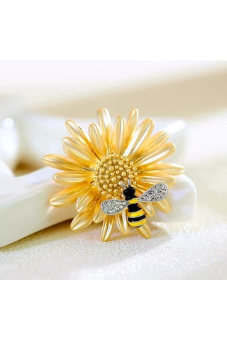 Villovatik Çiçek Üzerinde Tırtıl Broş 173507976 Gri