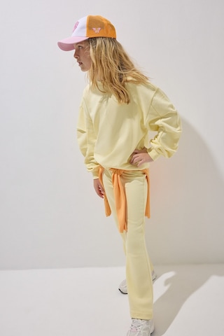 Defacto Bisiklet Yaka Sweatshirt Ve Nervürlü Pantolon 2li Takım Kız Çocuk I3868a826auyl498 Sarı-yl498