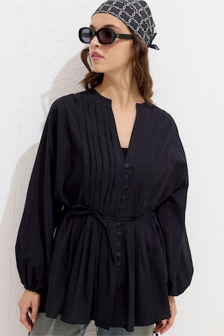 Manuka Nervür Detaylı Vual Tunik Siyah