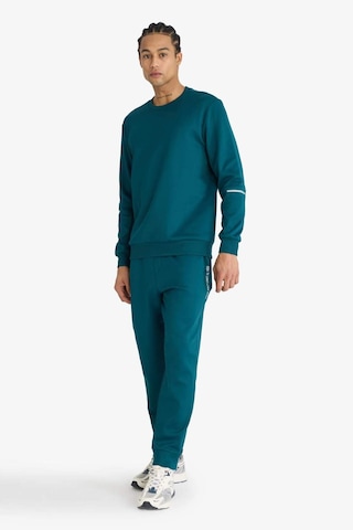Defacto Defactofit Standart Fit Bisiklet Yaka Sporcu Sweatshirt F2379ax25wngn1040 Yeşil