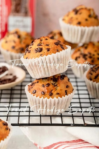 Takribi 100 Adet Orta Boy Beyaz Muffin Kek Kalıbı 40x30 Mm, Cupcake Kağıdı, Brownie Kalıbı