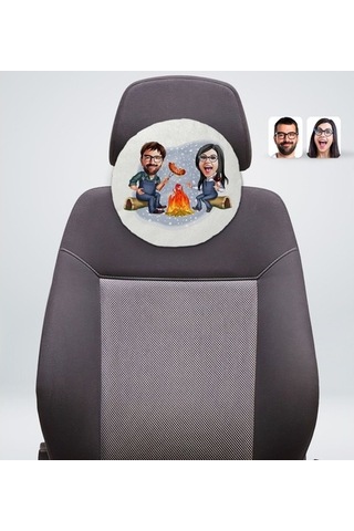Kişiye Özel Sevgililer Karikatürlü Yuvarlak Dekoratif Kırlent Yas (527061830)
