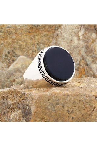 Yuvarlak Üstü Düz Siyah Oniks Taşlı Gümüş Erkek Yüzük