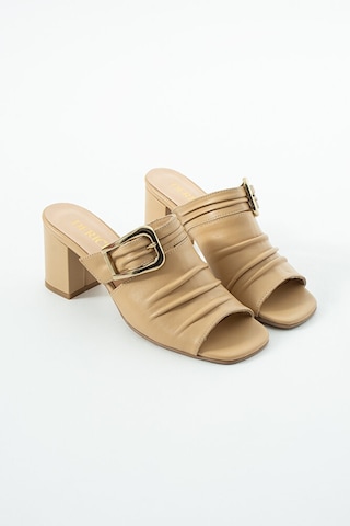 Dericia Shoes Legacy Hakiki Deri Kadın Kalın Topuklu Piliseli Terlik Bej