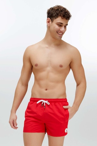 U.S. Polo Assn. Erkek Kırmızı Orta Boy Deniz Şortu-4350
