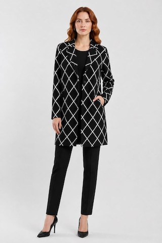 Neden Tekstil Kadın Siyah Beyaz Ekose Desenli Blazer Ceket