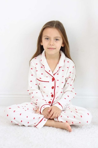 Esila Kids Kız Çocuk Pijama Takımı Kalp Desenli Yakalı Önü Düğmeli Cep Detaylı 4-12 Yaş Arası Kırmızı