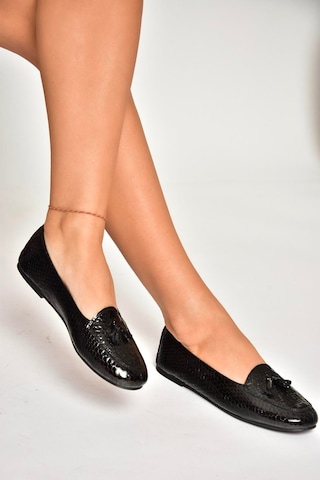 Fox Shoes R667001203 Siyah Baskı Hakiki Deri Babet Siyah