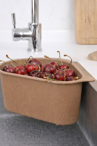 Vantuzlu Üçgen Lavabo Süzgeci Mutfak Evye Köşe Süzgeci Bej Plastik Diğer