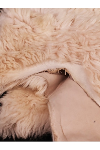 Naturel Zarafet: Hakiki Hayvan Derisi Aksesuarıyla Evinizdeki Do