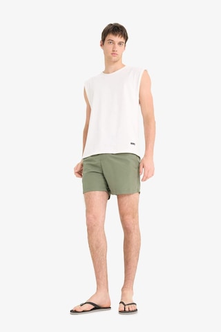 DeFacto Regular Fit File Astarlı Diz Üstü Deniz Şortu E4736AX25HSKH109