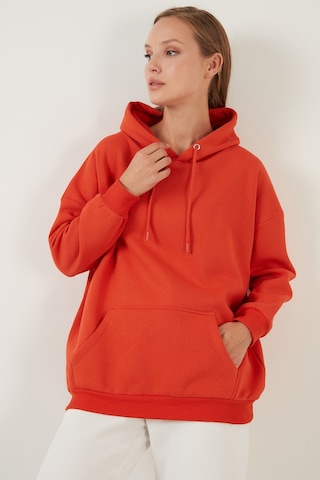 Lela Regular Fit Pamuklu Kapüşonlu Yaka Şardonlu Kışlık Bayan Sweat 5863854 Oranj