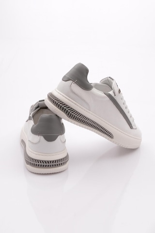 Dgn 5744 Erkek Bağcikli Sneakers Ayakkabi Beyaz