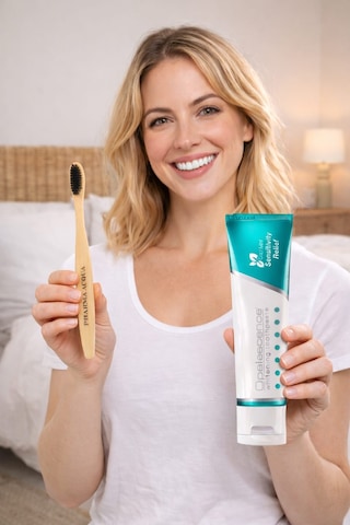 Dental Kit - Opalescence Sensitivity Relief Hassas Dişler İçin Beyazlatıcı Diş Macunu 133 Gr + Bambu Diş Fırçası