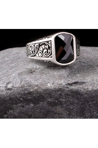 İpek Silver 925 Ayar Gümüş Kalem İşlemeli Motif Zirkon Taşlı Erkek Yüzük Gümüş
