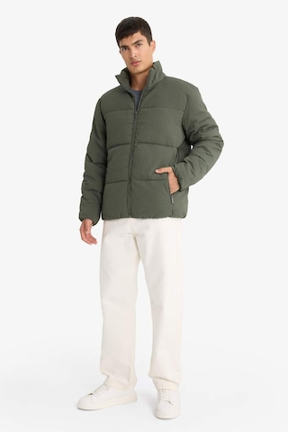 Defacto Regular Fit Dik Yaka Astarlı Fermuarlı Cepli Kışlık Mont F0418ax25wnkh430 Haki-kh430