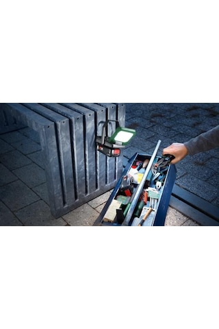 Bosch Easyspotlight 18v-400 Akülü Lamba Solo Yeşil