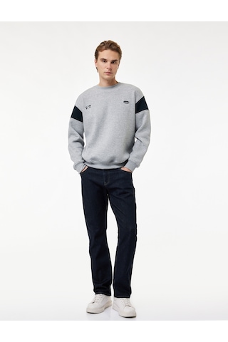 Koton Şardonlu Uzun Kollu Bisiklet Yaka Arkası Baskılı Sweatshirt Gri 6wam70047mk Gri