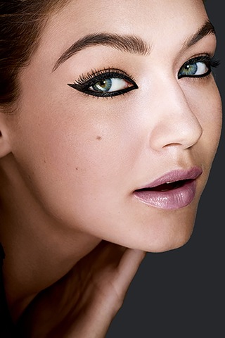 Maybelline New York Colossal Kajal Liner Göz Kalemi Black