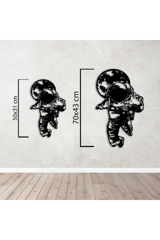 Astronot Rüyası Metal Duvar Dekoru