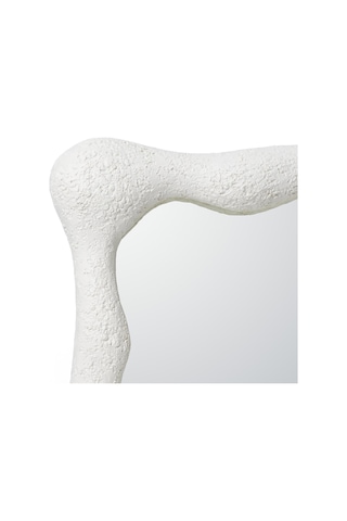 Taş Görünümlü Beyaz Köşeli Duvar Aynası Beyaz