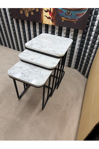 3 Lü Zigon Sehpa Seti Metal Ayaklı Ahşap Desen Tabla Modern Tasarım Beyaz Mermer
