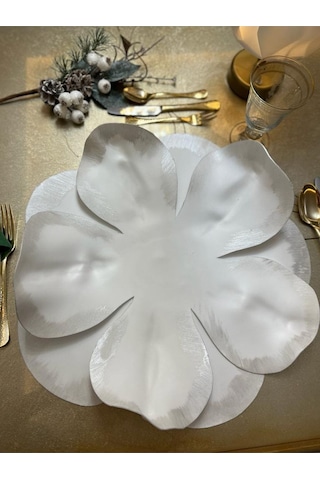 Eva Lateks Supla Amerikan Servis Beyaz Kenarı Gümüş Detay Tasarım Gümüş