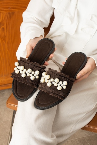 Dabab Shoes Mınoa Kadın İnci Detaylı Hasır Dokulu Acı Kahve Düz Terlik Kahverengi
