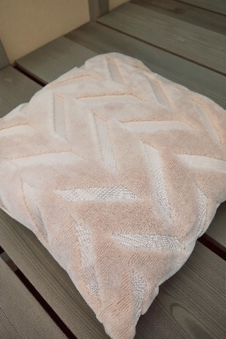 İskandinav Stil Peluş Yumuşak Dokulu Dekoratif Kırlent Kılıfı 2 Li Set 43x43 Cm Vizon Balıksırtı