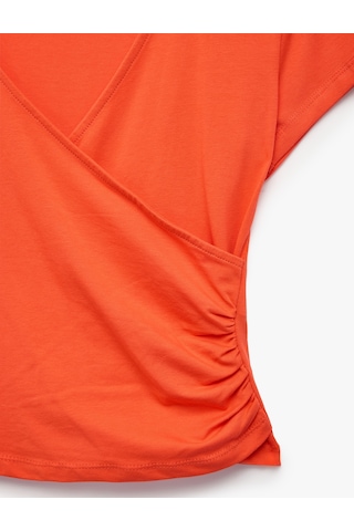 Koton Pamuklu Slim Fit Drapeli Kısa Kollu V Yaka Kruvaze Tişört Kırmızı 6sak50553ek