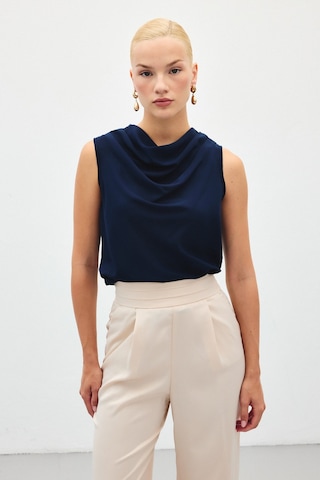 Sateen Degaje Yaka Kolsuz Bluz - Lacivert