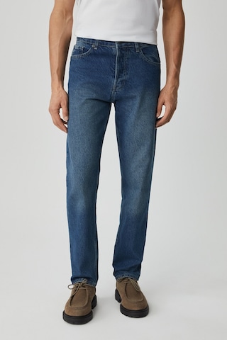 BRUNO Erkek Regular Fit Rahat Kesim Kalın Dokulu Yıkama Efektli Magic Denim Orta Mavi Jeans