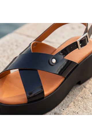Futsishoes Jade Siyah Hakiki Deri Çapraz Bantlı Platform Topuklu Bilekten Tokalı Kadın Sandalet