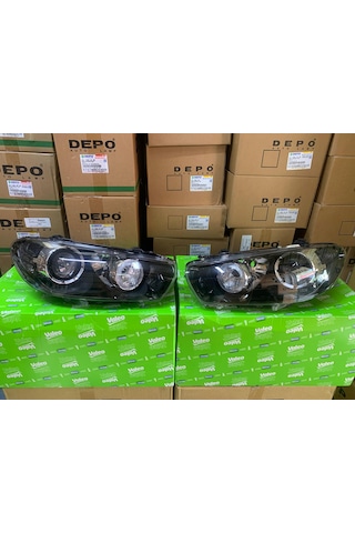 Vw Scirocco 2008-2013 Arası Valeo Sağ Ve Sol Far Takım D1s Xenon 1k8941753f / 1k8941754f