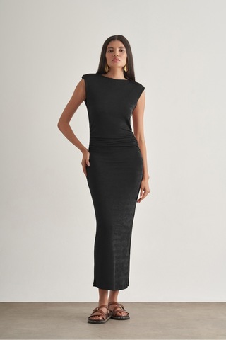 Mizalle Yan Büzgü Detaylı Vatkalı Uzun Kolsuz Siyah Bodycon Elbise Siyah