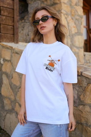 Velvoria Unisex Oversize Beyaz Scooter T-shirt