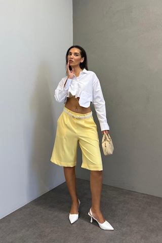 Madmext Sarı Pileli Kadın Bermuda Şort Mg2483
