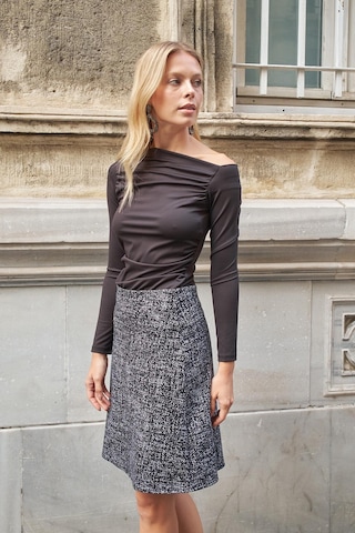 Hafif Likralı Yünlü Kışlık Jakar Kumaş Yüksek Bel Hafif Diz Üstü Çan Etek-siyah Diyagonel Siyah Dygnl