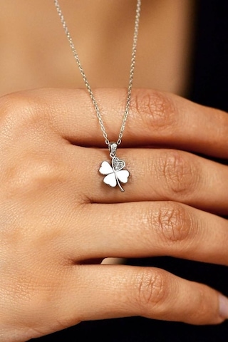 Roza Silver Zirkon Taşlı Rodyum Dört Yapraklı Yonca Gümüş Kolye