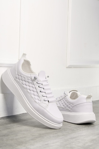 Günlük Erkek Spor Ayakkabı Bağcıklı Dikiş Detaylı Hafif Kalın Yüksek Taban Sneaker 418 Beyaz