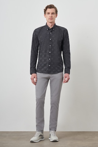 Morven Erkek Siyah Slim Fit Düğmeli Yaka Gömlek 25ms004013001 Siyah Siyah