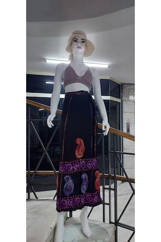 Bohem Stil Hint Batik Çiçek Desenli Ve İşlemeli Uzun Hint Anvelop Etek Görseldeki Çok Renkli